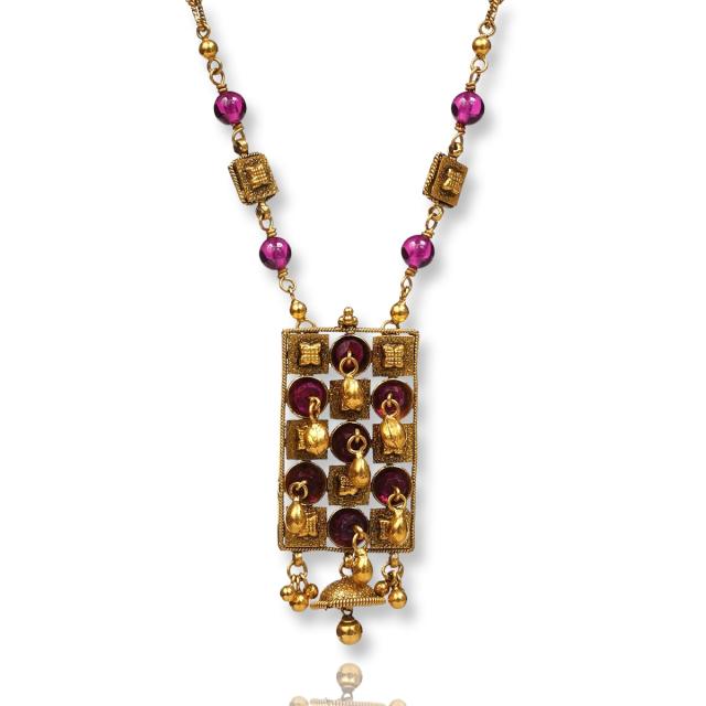 Sukshma Regalité: Handmade Pendant-Earrings Set